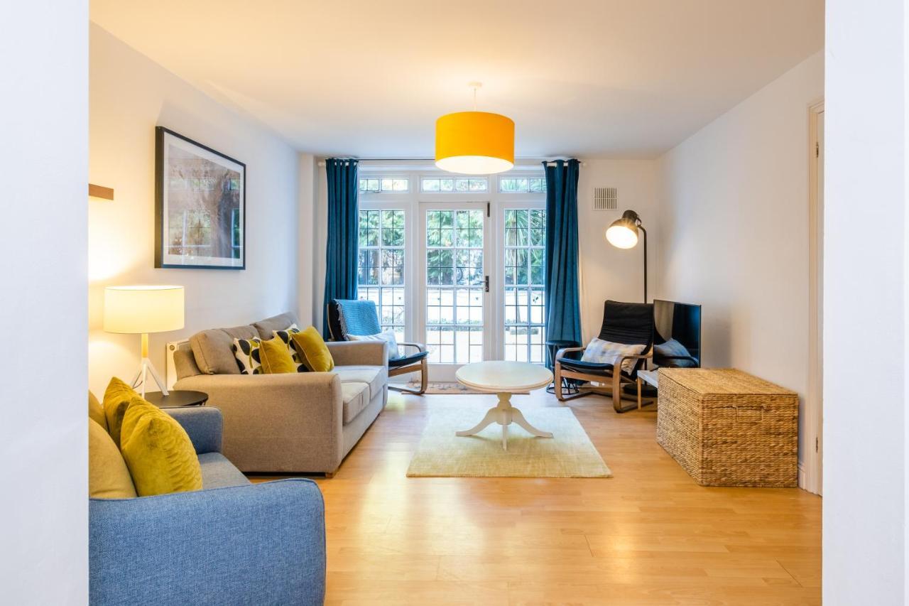 Modern Apt Near Gardens With Large Decking Area - Vivre Retreats Bournemouth Exterior foto